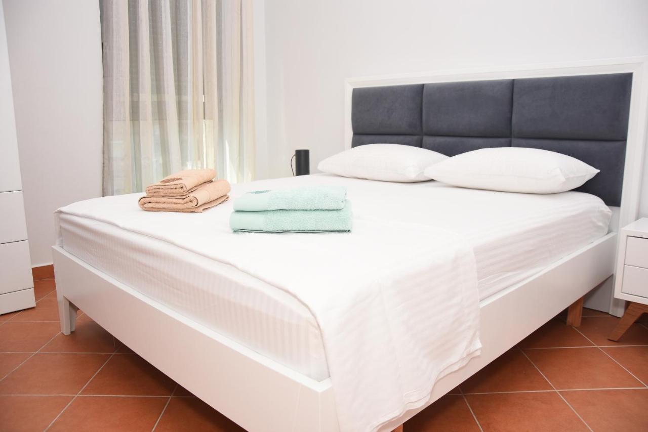 Click Apartments - Tirana Kültér fotó