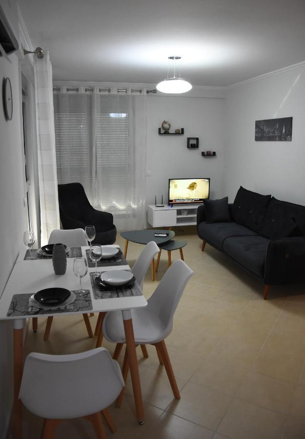 Click Apartments - Tirana Kültér fotó